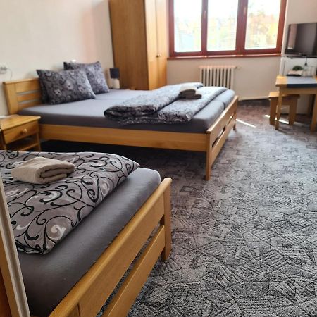 Rožnov pod Radhoštěm Hotel Koruna מראה חיצוני תמונה