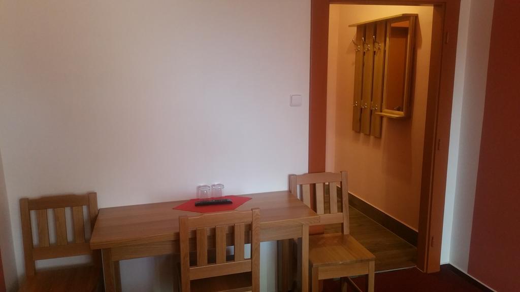 Rožnov pod Radhoštěm Hotel Koruna מראה חיצוני תמונה