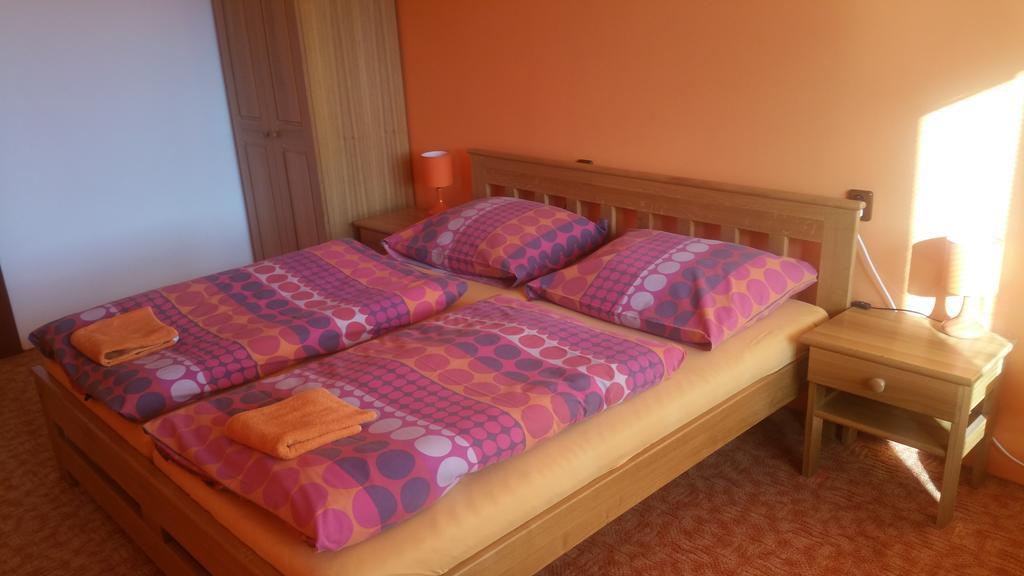 Rožnov pod Radhoštěm Hotel Koruna חדר תמונה