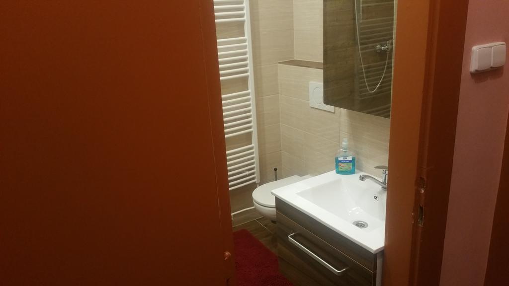 Rožnov pod Radhoštěm Hotel Koruna חדר תמונה