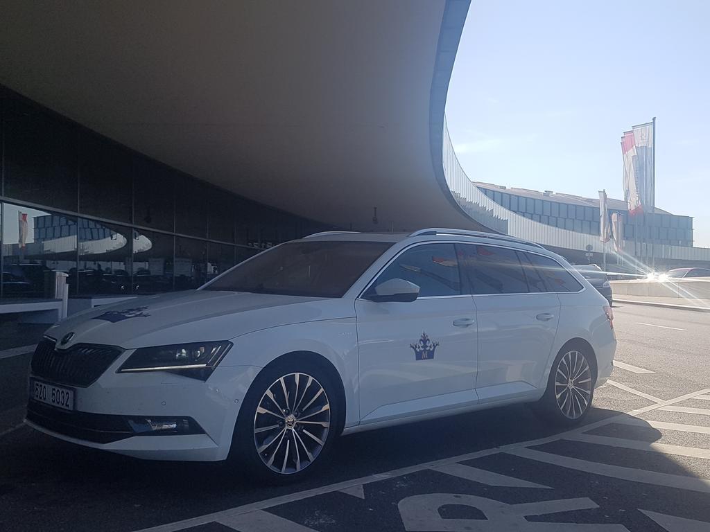 Rožnov pod Radhoštěm Hotel Koruna מראה חיצוני תמונה