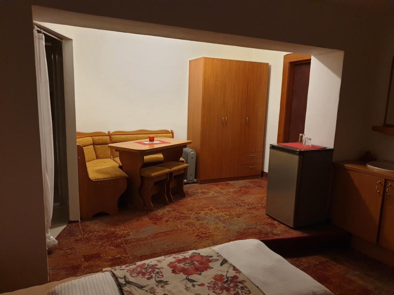 Rožnov pod Radhoštěm Hotel Koruna מראה חיצוני תמונה