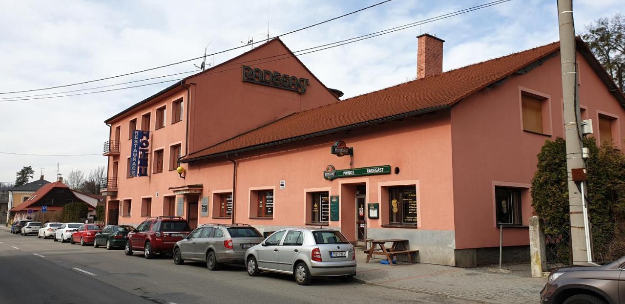 Rožnov pod Radhoštěm Hotel Koruna מראה חיצוני תמונה
